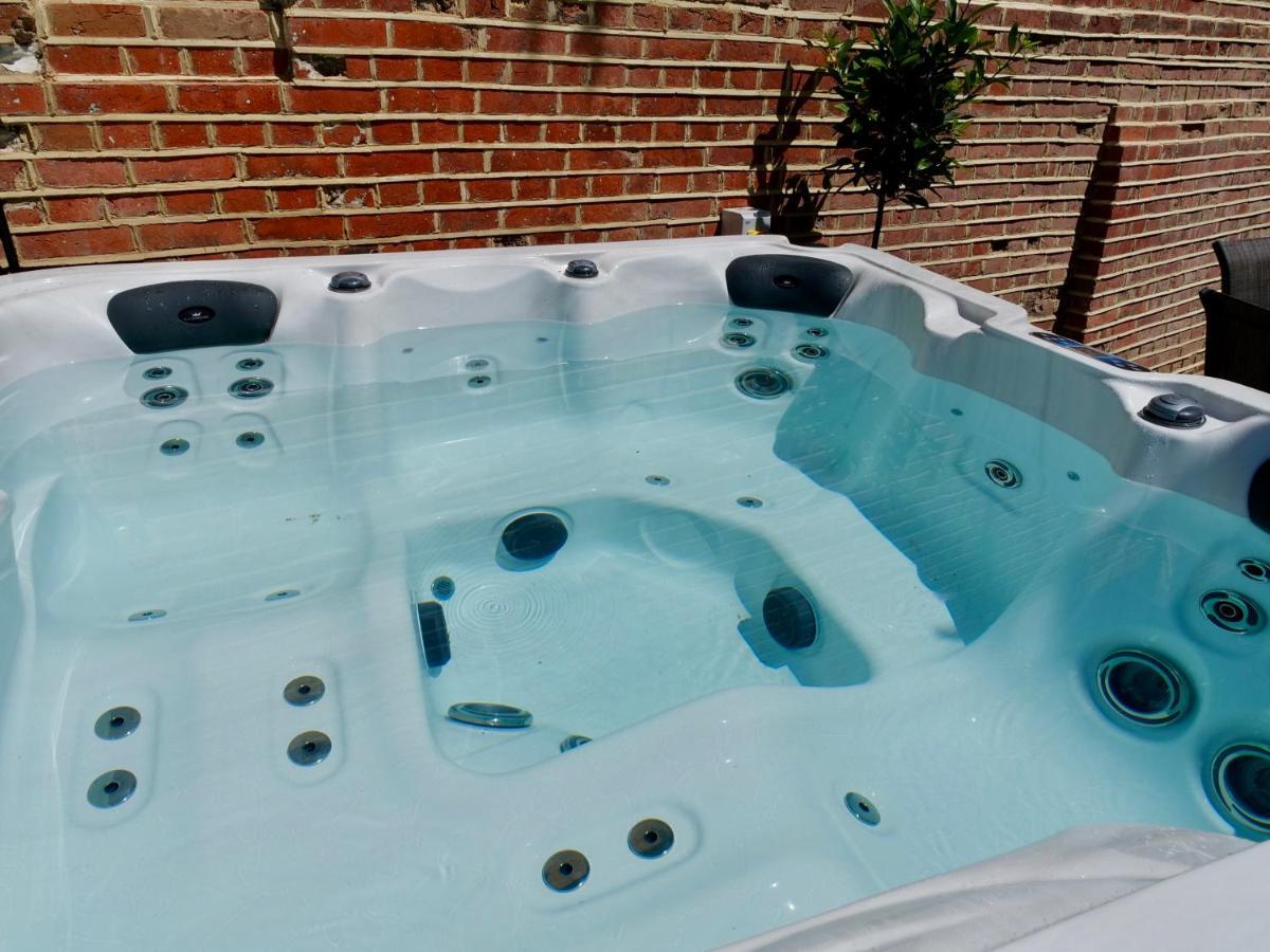 Luxury 9 Bed Manor House Hot Tub Cinema Room Skytv Saffron Walden Kültér fotó